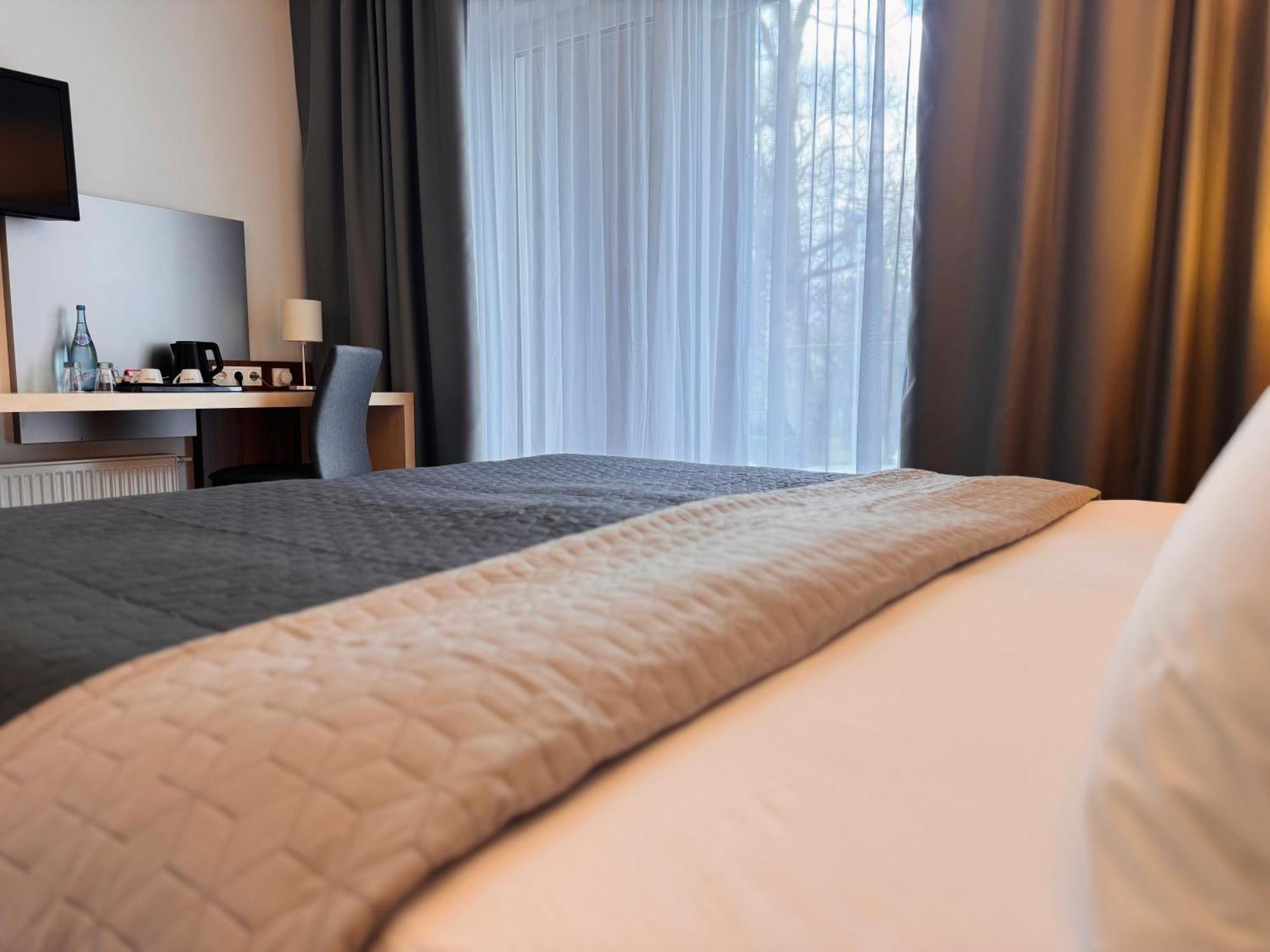 Hotel Spirodom アドモント エクステリア 写真